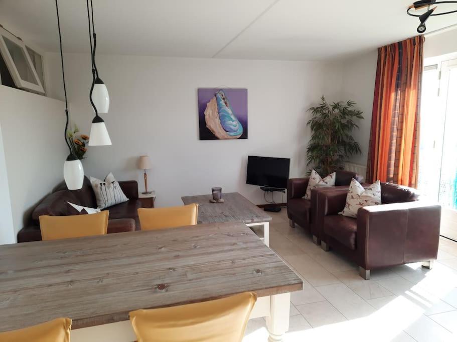 Beach Apartment +/- 5 Minutes To Sea, Self Checkin Юліанадорп Екстер'єр фото